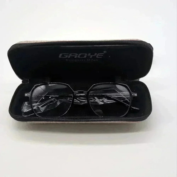 Gaoye Ladies blue blocker black glasses with case NEW - Picture 2 of 3